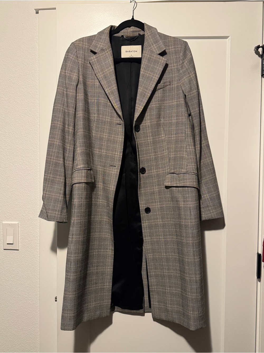 Aritzia Babaton long plaid coat